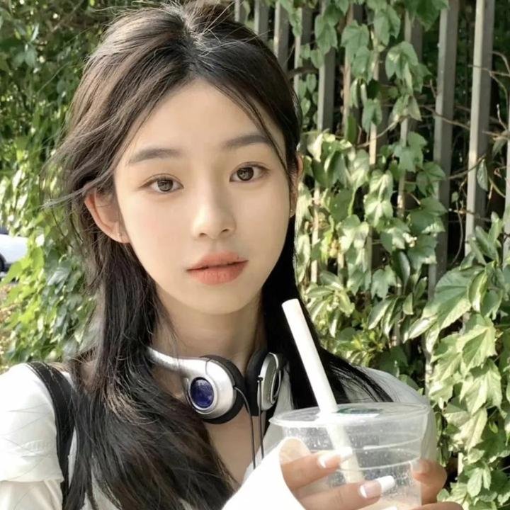 纯白